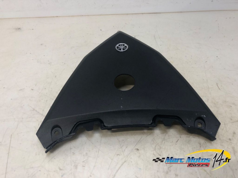 JONCTION ARRIERE DE CACHES LATERAUX YAMAHA 530 TMAX 2014