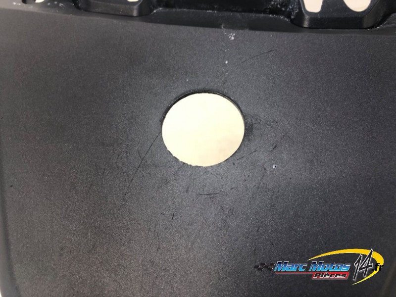 JONCTION ARRIERE DE CACHES LATERAUX YAMAHA 530 TMAX 2014