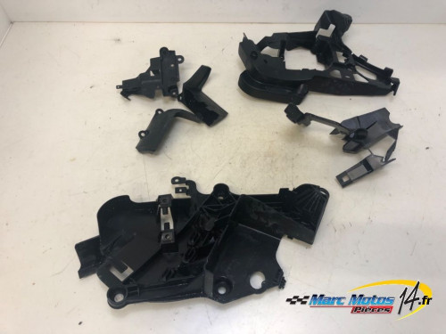 PLASTIQUES ET CAOUTCHOUCS DIVERS YAMAHA 530 TMAX 2014