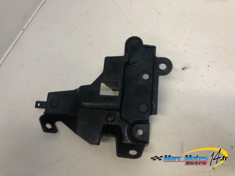 PLASTIQUES ET CAOUTCHOUCS DIVERS YAMAHA 530 TMAX 2014