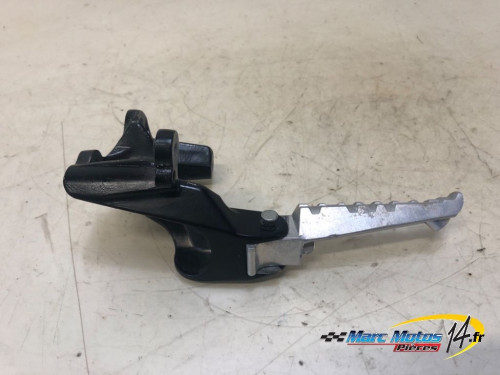PLATINE ARRIERE GAUCHE YAMAHA 530 TMAX 2014