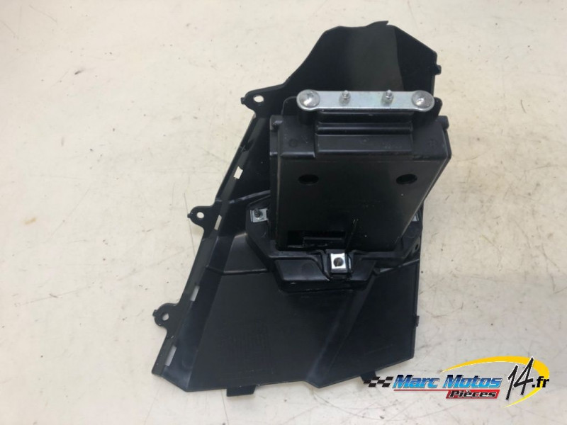 VIDE POCHE YAMAHA 530 TMAX 2014