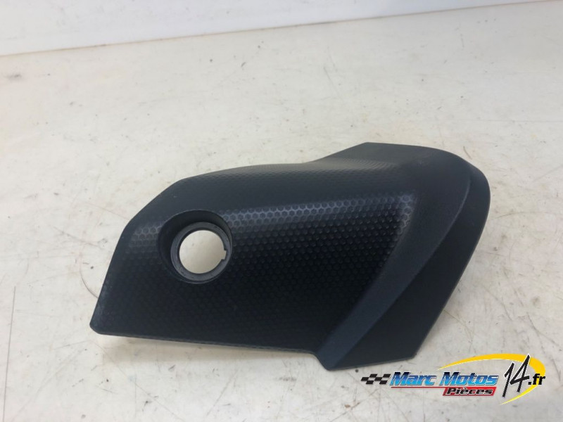 VIDE POCHE YAMAHA 530 TMAX 2014