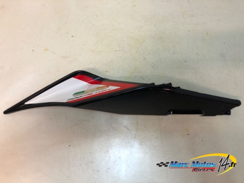 CACHE LATERAL DROIT APRILIA 1100 TUONO V4 FACTORY 2015