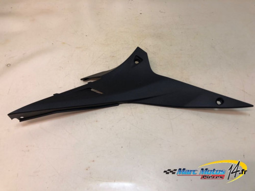 CACHE LATERAL INTERMEDIAIRE DROIT APRILIA 1100 TUONO V4 FACTORY 2015