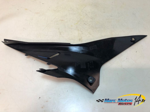 CACHE LATERAL INTERMEDIAIRE DROIT APRILIA 1100 TUONO V4 FACTORY 2015