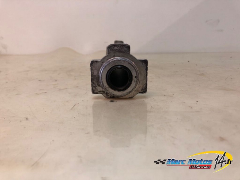 AXE DE ROUE ARRIERE KTM 890 DUKE R 2023