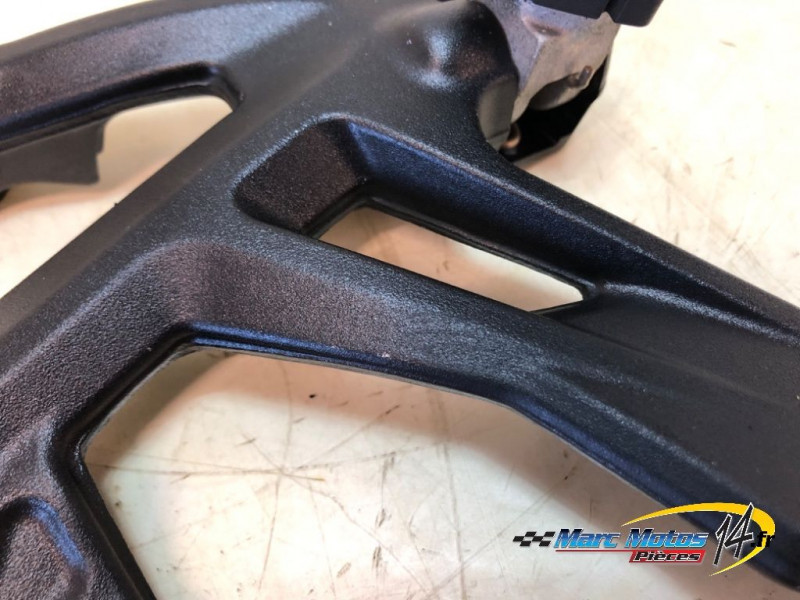 PLATINE AVANT DROITE KTM 890 DUKE R 2023