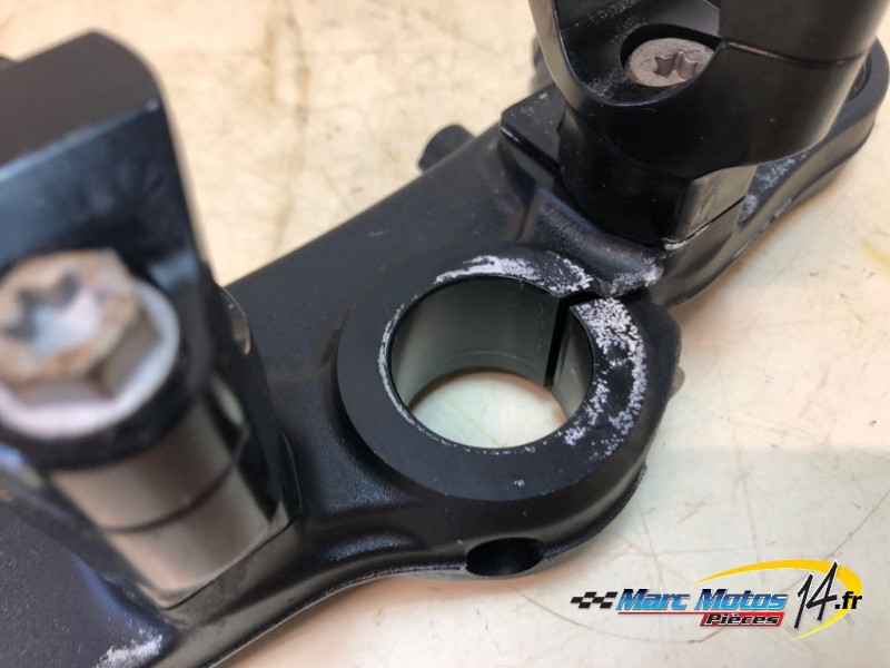 TE DE FOURCHE SUPERIEUR KTM 890 DUKE R 2023