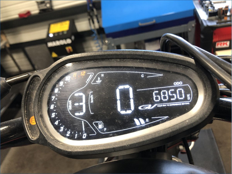 HYOSUNG 125 BOBBER 