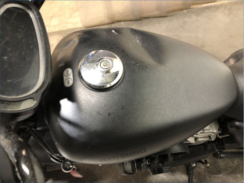 HYOSUNG 125 BOBBER 