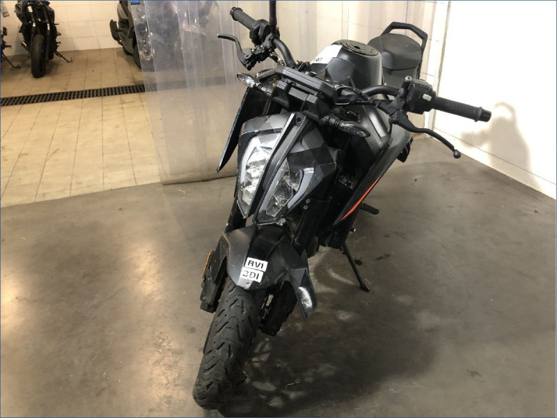 KTM 890 DUKE 
