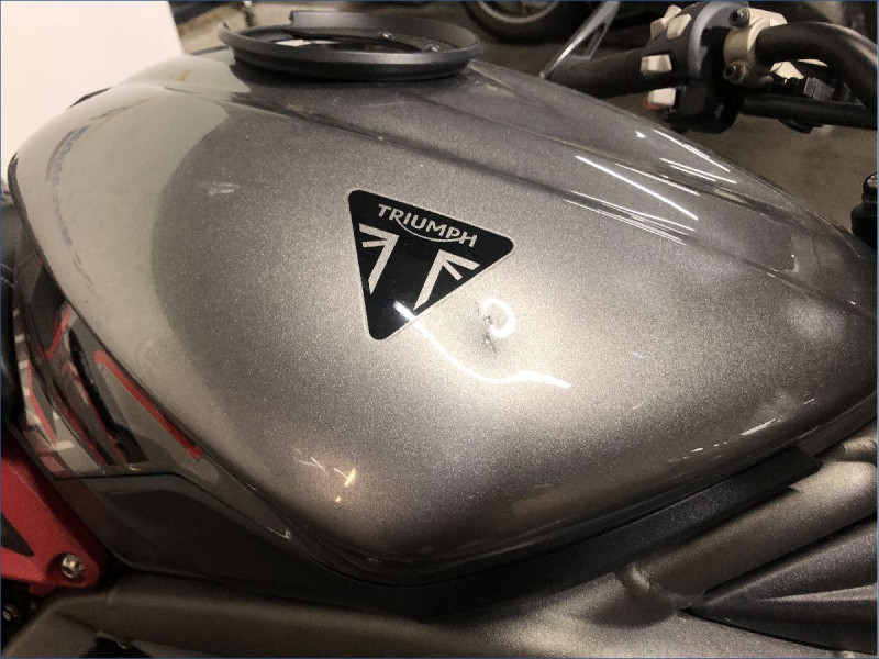 TRIUMPH 765 STREET TRIPLE RS