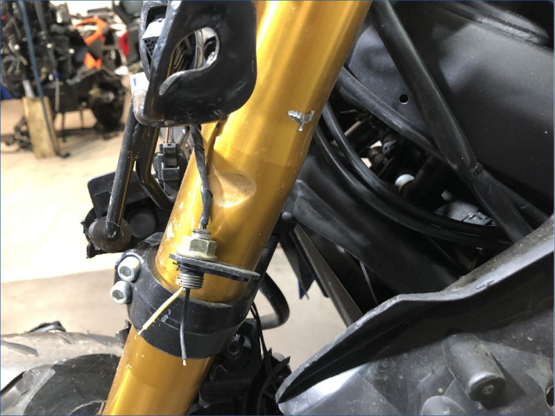 SUZUKI 750 GSR 