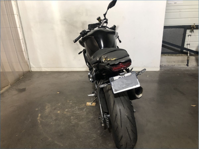 YAMAHA MT10 