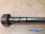 AXE DE ROUE ARRIERE KAWASAKI 1200 ZRX S 2003