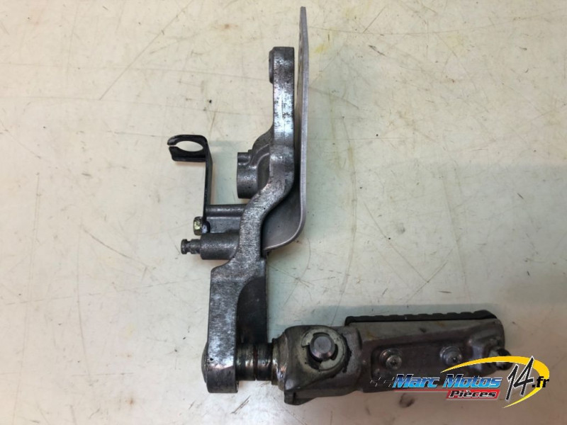 PLATINE AVANT DROITE KAWASAKI 1200 ZRX S 2003