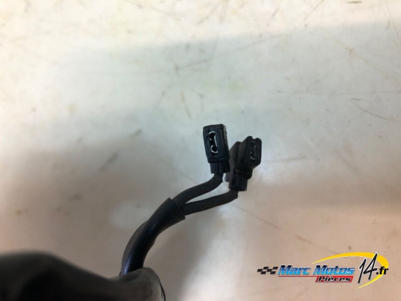 COMMODO DROIT YAMAHA MT07 ABS A2 2023