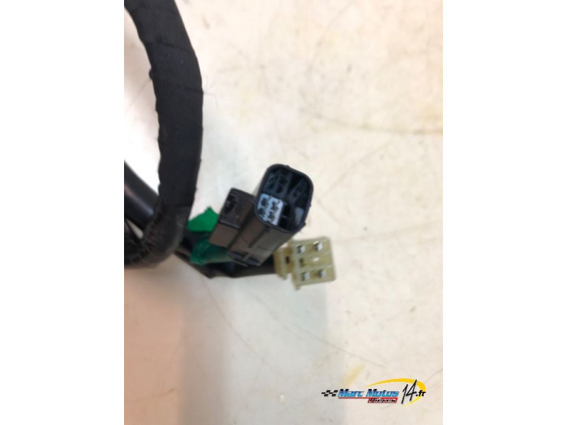 COMMODO GAUCHE YAMAHA MT07 ABS A2 2023