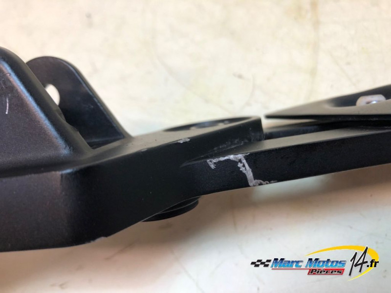 PLATINE AVANT GAUCHE YAMAHA MT07 ABS A2 2023