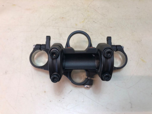 TE DE FOURCHE SUPERIEUR YAMAHA MT07 ABS A2 2023