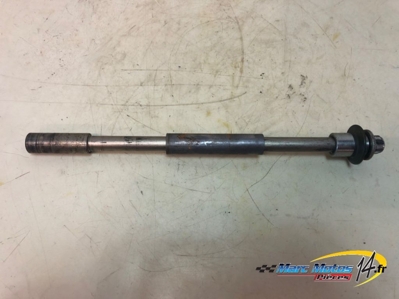 AXE DE ROUE ARRIERE YAMAHA 500 TMAX 2007