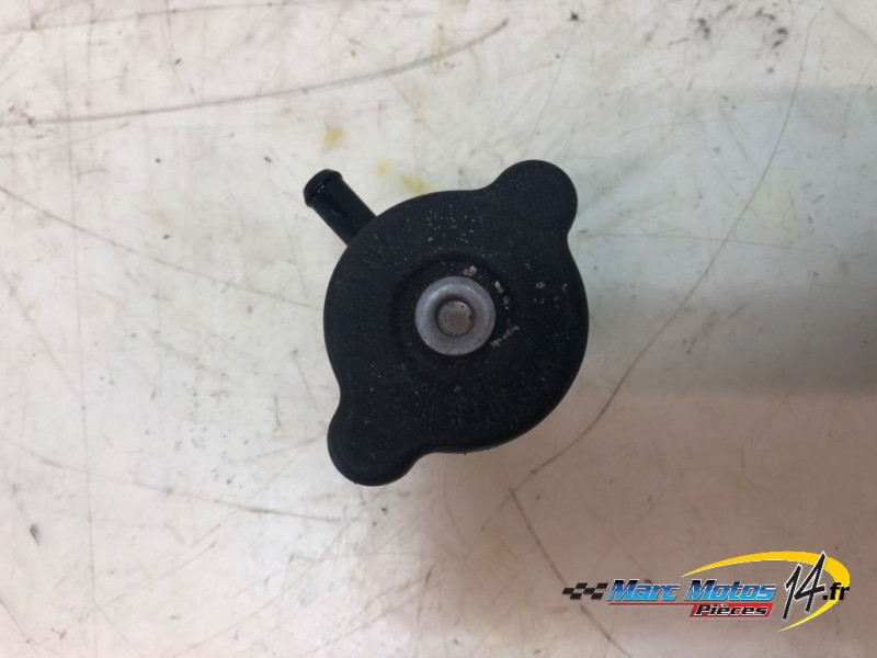 BOUCHON DE RADIATEUR YAMAHA 500 TMAX 2007