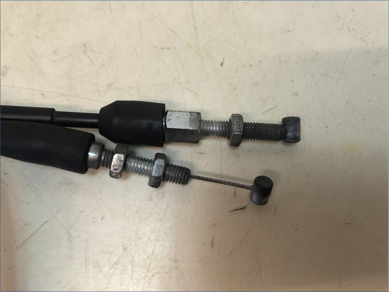 CABLE D'ACCELERATEUR YAMAHA 500 TMAX 2007