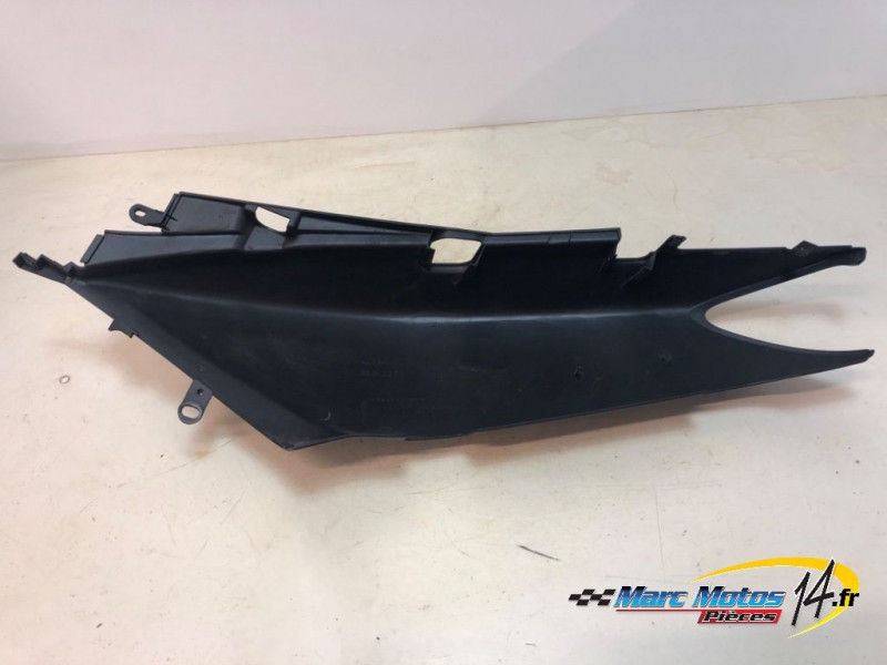 CACHE LATERAL DROIT YAMAHA 500 TMAX 2007