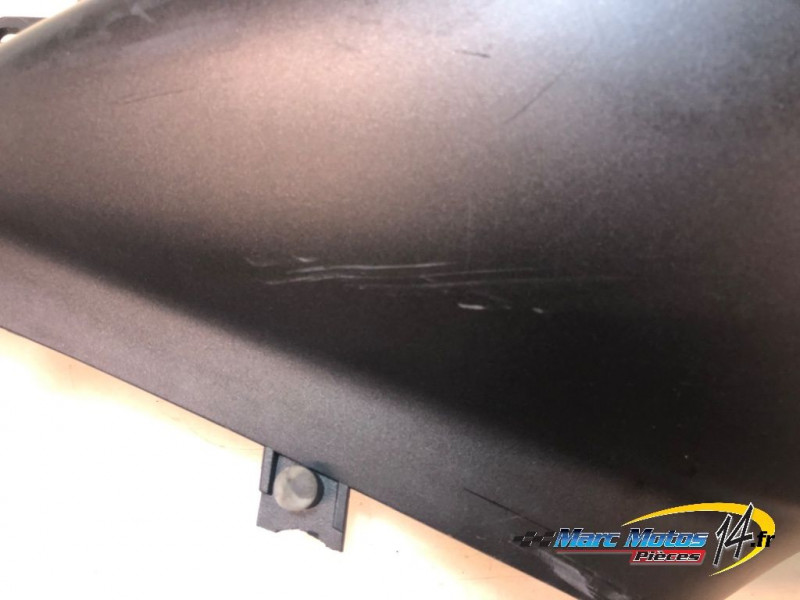 CACHE LATERAL GAUCHE YAMAHA 500 TMAX 2007
