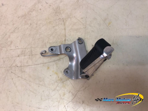 PLATINE ARRIERE DROITE YAMAHA 500 TMAX 2007