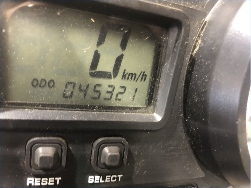 YAMAHA R6 