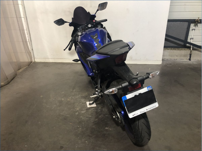 YAMAHA 125 YZF R 