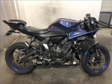 YAMAHA R7 