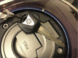 YAMAHA R7 