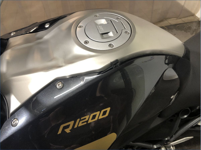 BMW R1200R 