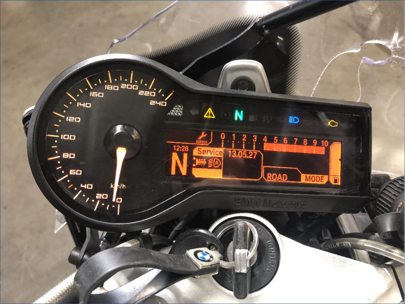 BMW R1200R 