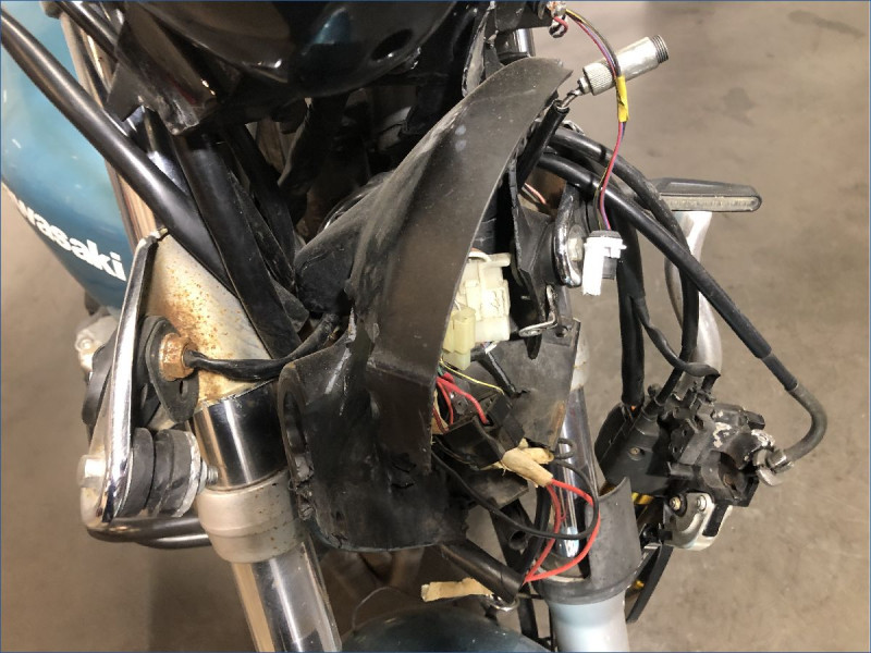 KAWASAKI ZR7 N MTT1