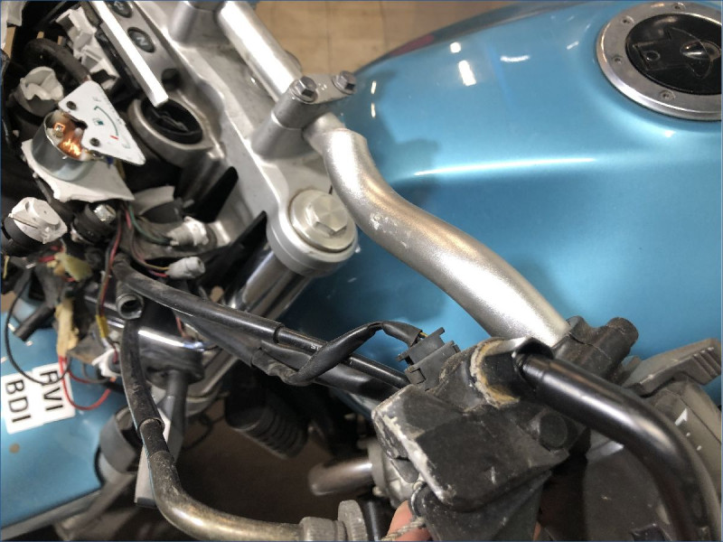 KAWASAKI ZR7 N MTT1