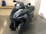 PEUGEOT 400 METROPOLIS BLACK EDITION