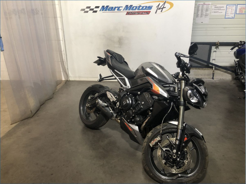 TRIUMPH 765 STREET TRIPLE RS