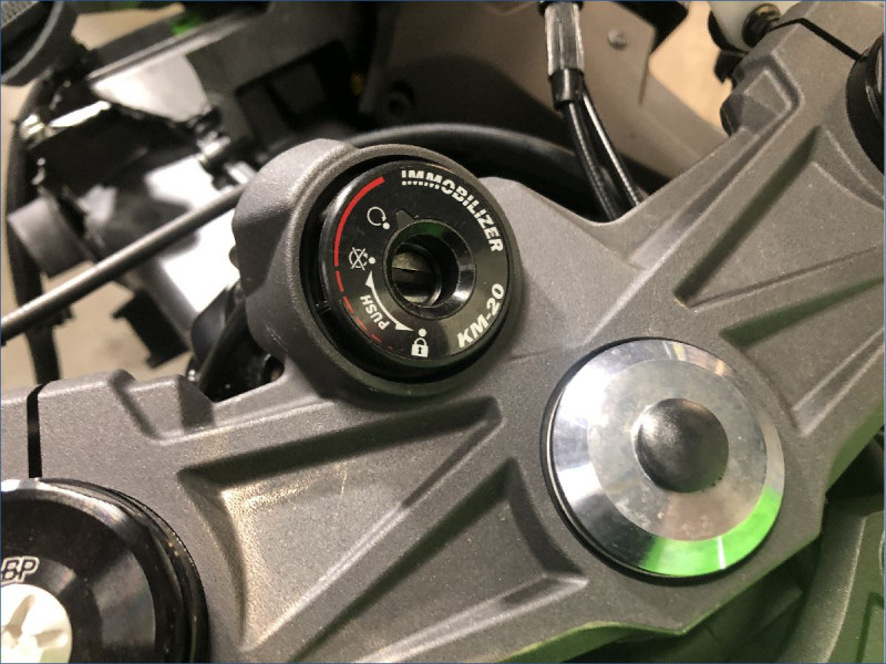 KAWASAKI ZX6R 636 