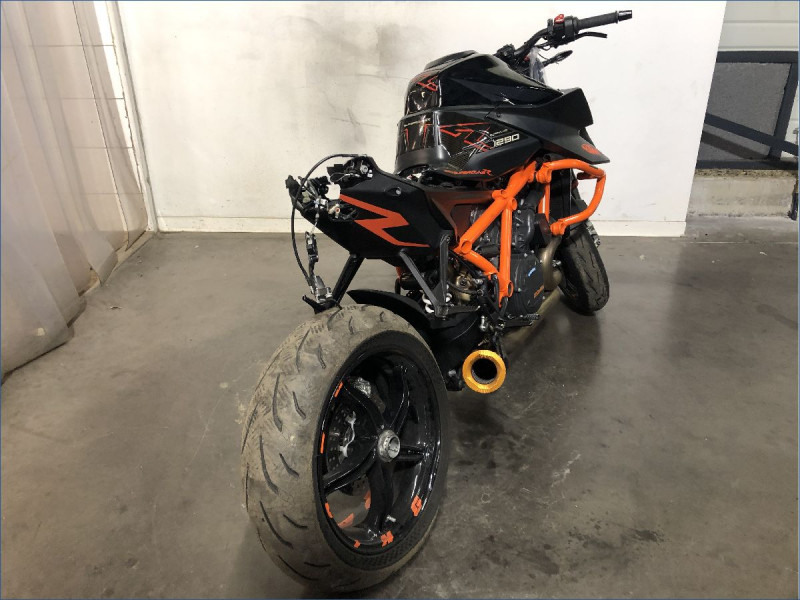 KTM 1290 SUPERDUKE R