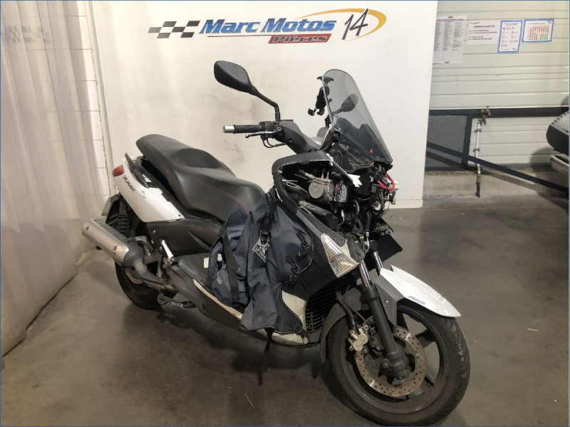 YAMAHA 125 XMAX 