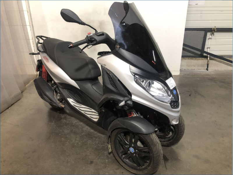 PIAGGIO 300 MP3 HPE