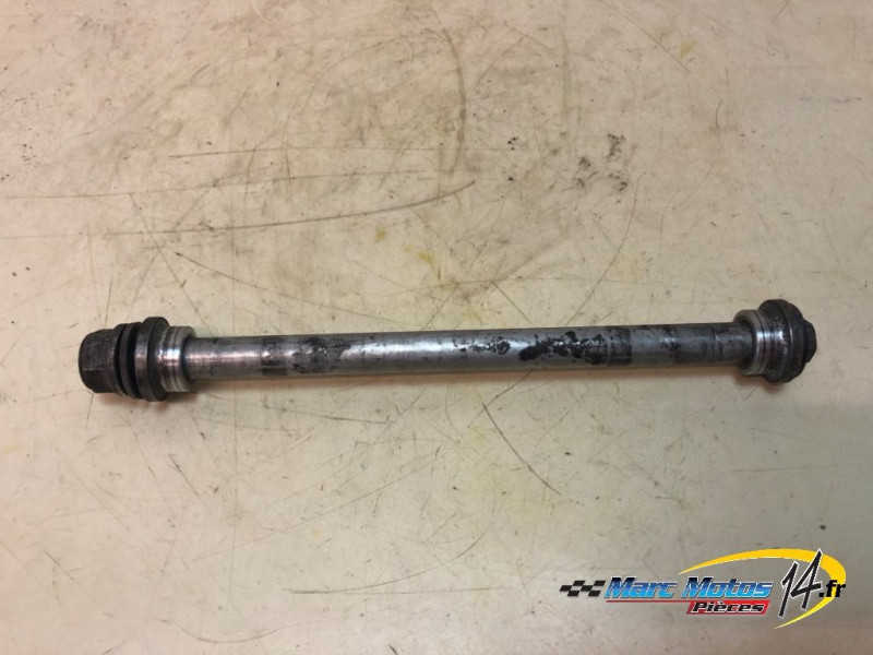 AXE DE ROUE ARRIERE HONDA 125 NSR R 1996
