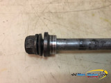 AXE DE ROUE ARRIERE HONDA 125 NSR R 1996