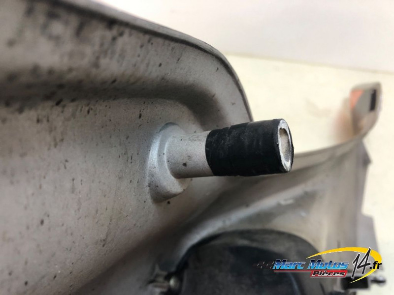 CACHE LATERAL GAUCHE HONDA 125 NSR R 1996