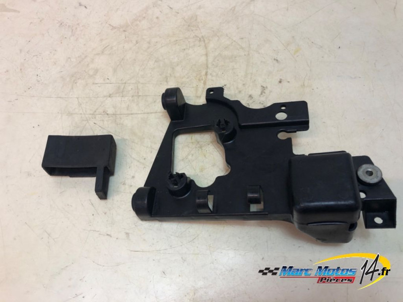 PLASTIQUES ET CAOUTCHOUCS DIVERS HONDA 125 NSR R 1996