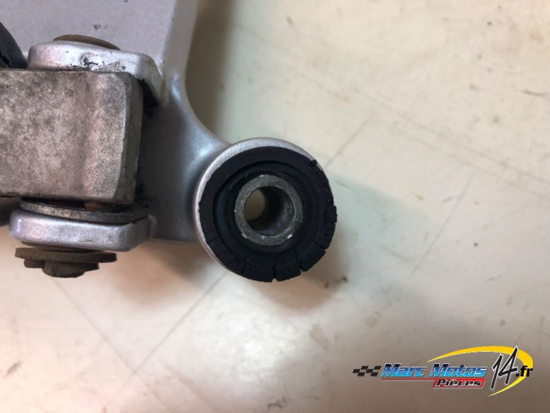 PLATINE ARRIERE DROITE HONDA 125 NSR R 1996